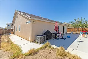 10990 Windcrest, Adelanto, CA 92301 - Photo 24