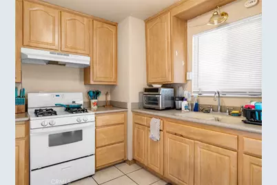 2013 Rushmore, Barstow, CA 92311 - Photo 16