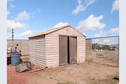 2013 Rushmore, Barstow, CA 92311 - Photo 26