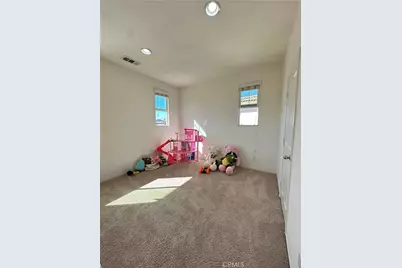 15930 Chorus, Fontana, CA 92336 - Photo 24