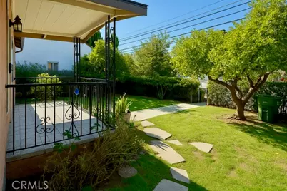 1070 N Evergreen, Los Angeles, CA 90033 - Photo 2