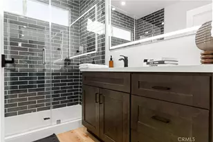 925 E 65th St, Inglewood, CA 90302 - Photo 2