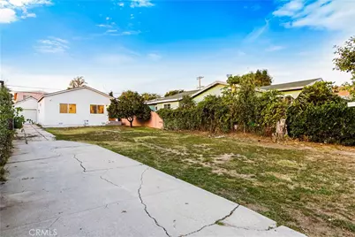 925 E 65th Street, Inglewood, CA 90302 - Photo 40