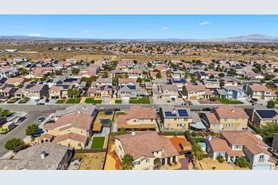 12321 Bali, Victorville, CA 92392 - Photo 64