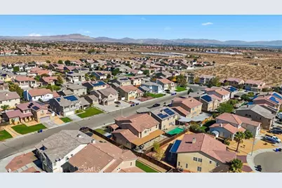 12321 Bali, Victorville, CA 92392 - Photo 68