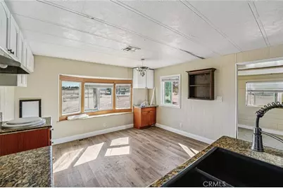 10444 Mono Road, Phelan, CA 92371 - Photo 6