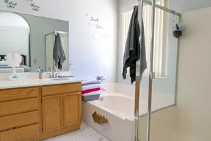 15023 Henderson, Adelanto, CA 92301 - Photo 16