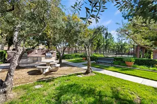 15723 Parkhouse Dr, Fontana, CA 92336 - Photo 34