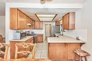 16350 Hercules, Hesperia, CA 92345 - Photo 4