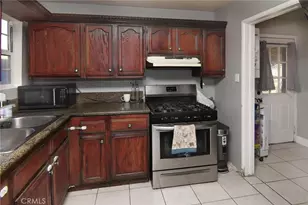 3880 Fox Tail, Jurupa Valley, CA 92509 - Photo 8