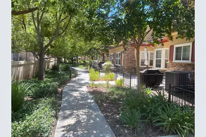 1510 Orange Avenue #902, Redlands, CA 92373 - Photo 2