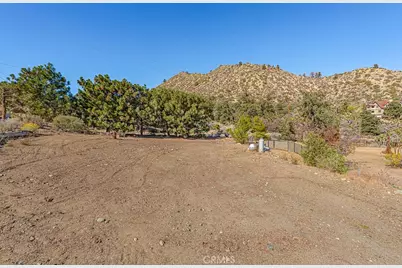1700 Desert Front Road, Wrightwood, CA 92397 - Photo 22