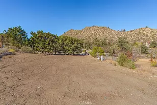 1700 Desert Front Rd, Wrightwood, CA 92397 - Photo 22