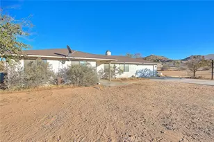 14811 Kingsdale, Apple Valley, CA 92307 - Photo 2