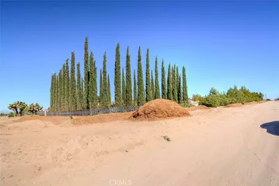 9331 Manada, Phelan, CA 92371 - Photo 36