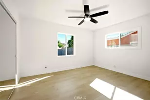 13040 Wentworth St, Arleta, CA 91331 - Photo 20