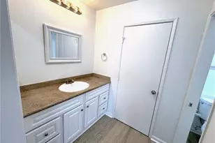 19935 Lanark St, Canoga Park, CA 91306 - Photo 20