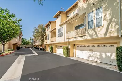 549 W Summerfield, Anaheim, CA 92802 - Photo 2