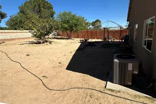 16312 Molino, Victorville, CA 92395 - Photo 24