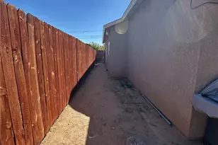 16312 Molino, Victorville, CA 92395 - Photo 22