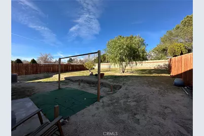 16312 Molino, Victorville, CA 92395 - Photo 24