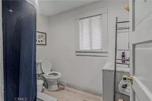 1129 Logan, Los Angeles, CA 90026 - Photo 16