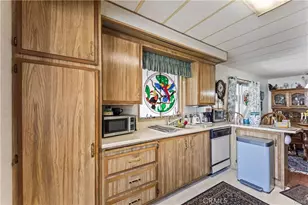 21500 Lassen Street, Chatsworth, CA 91311 - Photo 4