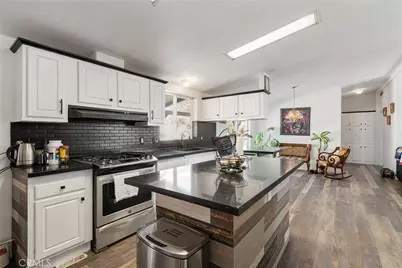 13905 Summit Valley, Hesperia, CA 92345 - Photo 20