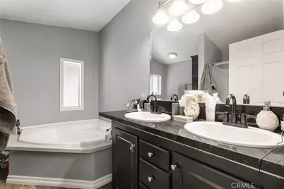 13905 Summit Valley, Hesperia, CA 92345 - Photo 26