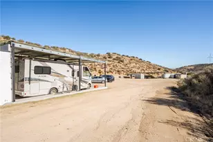 13905 Summit Valley, Hesperia, CA 92345 - Photo 10