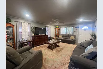 25492 Paloma, San Bernardino, CA 92410 - Photo 8