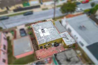 2416 W 70th, Los Angeles, CA 90043 - Photo 28