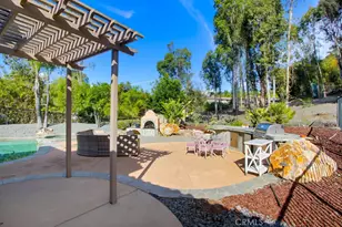 26161 Wyndemere Ct, Escondido, CA 92026 - Photo 34