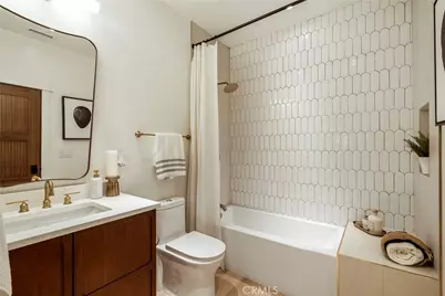 4633 Russell, Los Angeles, CA 90027 - Photo 14