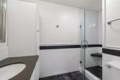 536 S College, Claremont, CA 91711 - Photo 20