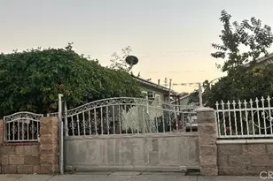 1524 E 75th, Los Angeles, CA 90001 - Photo 2