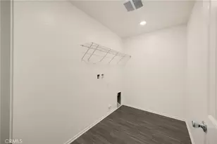 29046 Delores Ln, Winchester, CA 92596 - Photo 10