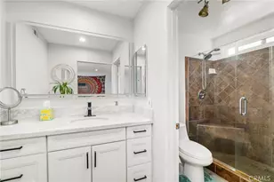 2625 W Cameron Ct, Anaheim, CA 92801 - Photo 12