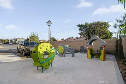 429 Willow Run Lane, Carson, CA 90745 - Photo 34