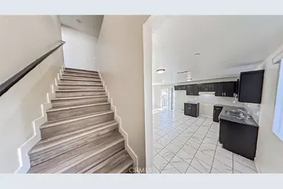 630 W 79th, Los Angeles, CA 90044 - Photo 14
