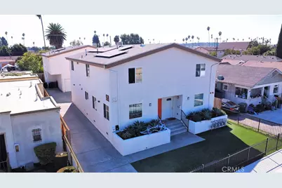 630 W 79th, Los Angeles, CA 90044 - Photo 2
