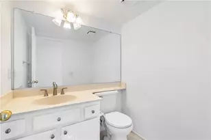 19727 Scarlet Meadow Dr, Newhall, CA 91321 - Photo 12