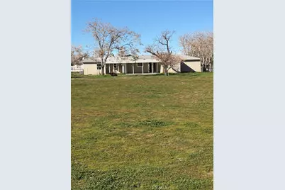 9047 10th Ave, Hesperia, CA 92345 - Photo 16