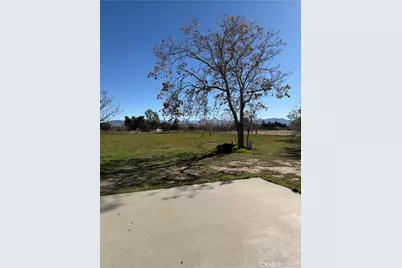 9047 10th Ave, Hesperia, CA 92345 - Photo 18