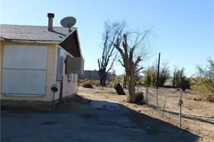 13237 Aster Rd, Victorville, CA 92392 - Photo 2