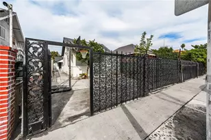 1257 E 51st, Los Angeles, CA 90011 - Photo 30