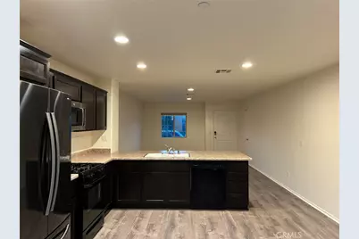 7013 Bella Strada, Fontana, CA 92336 - Photo 6