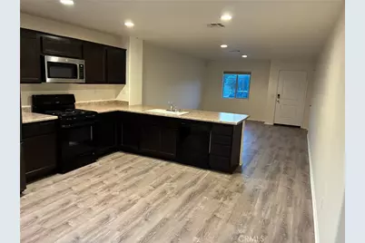 7013 Bella Strada, Fontana, CA 92336 - Photo 4