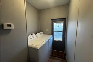 2692 E Highland Ave, Highland, CA 92346 - Photo 10