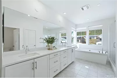 15957 Butterfly Drive, Fontana, CA 92336 - Photo 22